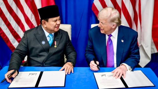 gambar kesepakatan dagang resiprokal indonesia as ditandatangani prabowo dan trump resmi membuka era baru aliansi ekonomi