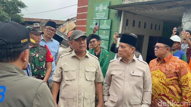 Ketua MPR RI Ahmad Muzani Tinjau Bencana Tanah Bergerak di Tegal: Janji Lapor Presiden Prabowo dan Prioritaskan Relokasi Permanen