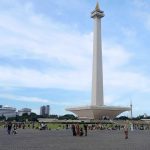 gambar monas tetap buka selama ramadan 2026 penyesuaian jam operasional tugu dan pesona wisata di bulan suci