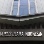 gambar sinergi spiritual dan kebijakan menteri lh apresiasi fatwa haram mui buang sampah ke perairan mendorong revolusi perilaku lingkungan nasional