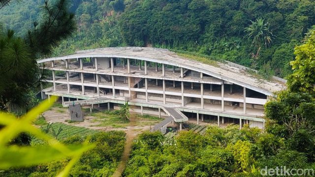 Tragedi Berdarah di Bandung: Siswa SMPN 26 Tewas di Tangan Teman Sendiri, Menguak Jaringan Kekerasan Remaja yang Mengguncang Warga