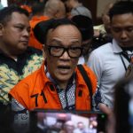 gambar kontroversi pengalihan status tahanan rumah mantan menag yaqut cholil qoumas memicu tuntutan kesetaraan dari eks wamenaker immanuel ebenezer