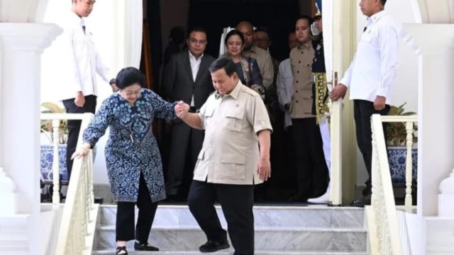 gambar megawati dan prabowo perjumpaan teman lama yang membuka babak baru politik nasional