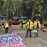 gambar bem ui guncang jakarta ribuan mahasiswa kepung bundaran hi tuntut presiden prabowo akui kesalahan di tengah ancaman indonesia bangkrut