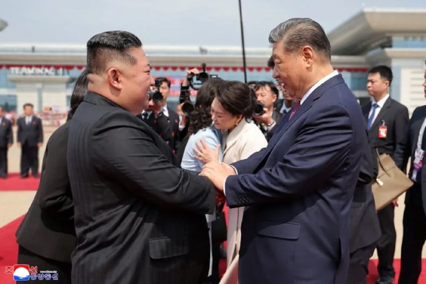 Meredam Pengaruh Rusia: Kunjungan Xi Jinping ke Pyongyang Mengukuhkan Kembali Dominasi Beijing atas Korea Utara 5 Kunjungi Pyongyang, Xi Jinping Diduga Berusaha Redam Pengaruh Rusia atas Korut